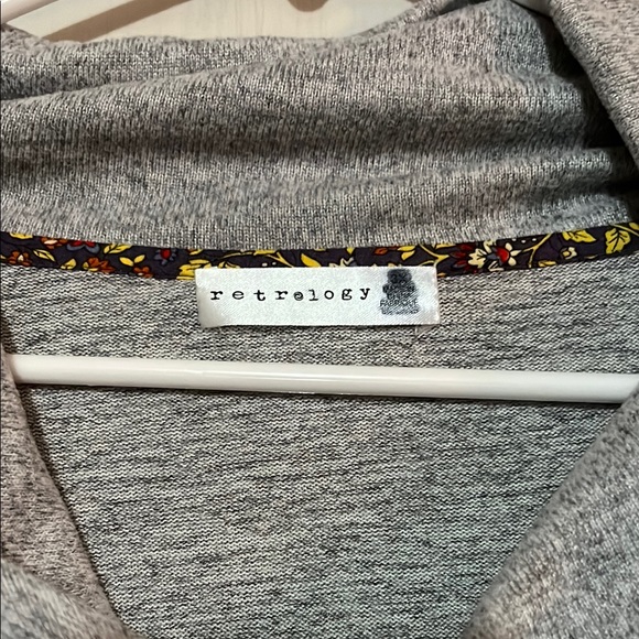 Retrology Gray Sweater with Cowl Neck 3X - Picture 2 of 4